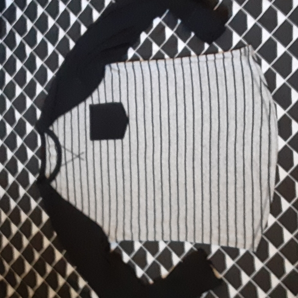 MOSSIMO SUPPLY CO GRAY AND BLACK STRIPED TOP,  SIZE XL - Picture 2 of 6